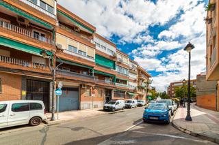 Rent Flat  Plaza de pinto. Apartamento en le centro de geyafe