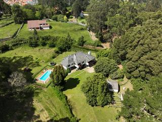Maison à Cancelas 4. Vivir en un bosque y bajar andando a la playa  esta casa es un s