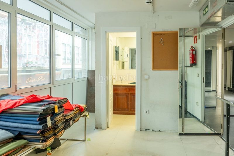 Foto ff43ba29-ac1a-481c-8525-25bc1ab435b2. Local comercial a dolores 49 a Centro Ferrol
