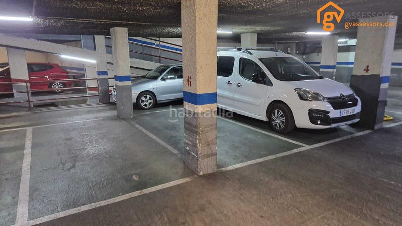 Foto cf44f6f9-14b1-4c38-afc4-0b5afdc7484c. Posto auto in carrer d'enric casanovas 35 in Prosperitat Barcelona