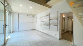 Local Comercial a Congrs - Indians. Local comercial con doble escaparate