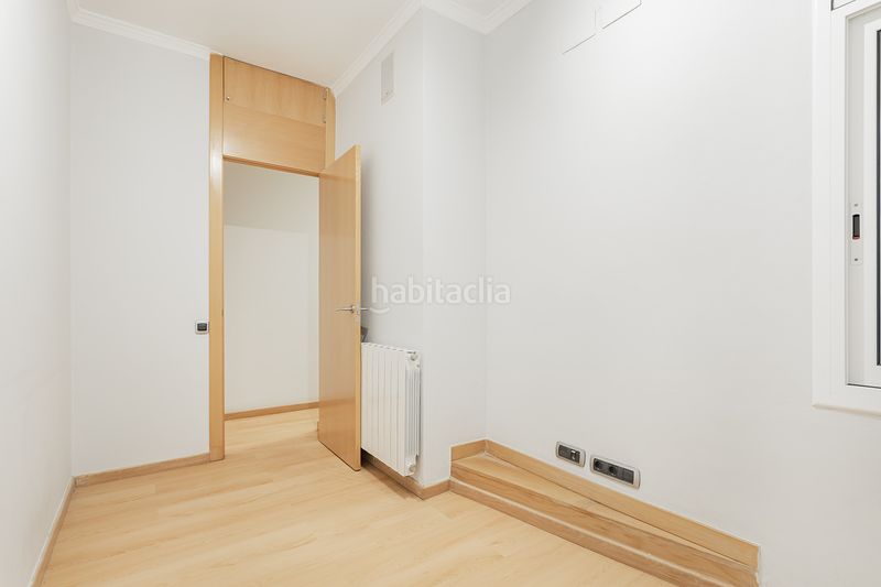 Foto 8eedbcfd-a22e-4ba0-9323-6903104f3a1f. Pis amb calefacció a La Nova Esquerra de l´Eixample Barcelona