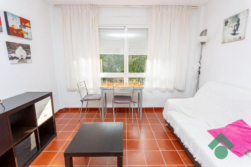 Foto bf6194bd-45e8-42bf-b8fc-12540805eb8a. Piso  en venta en La Granja - La Colina - Los Pastores Algeciras