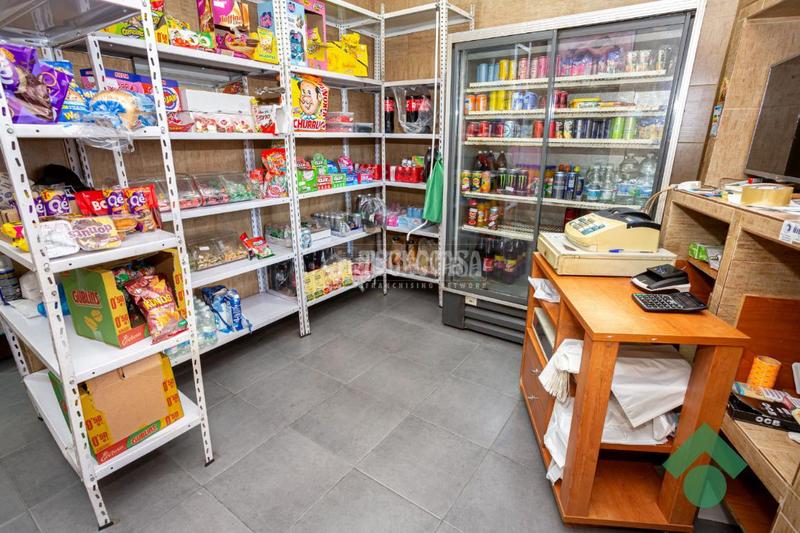 Foto c8eda9d9-6664-4059-9cc5-c68b002e0f6d. Local comercial a Bajadilla - Fuente Nueva Algeciras