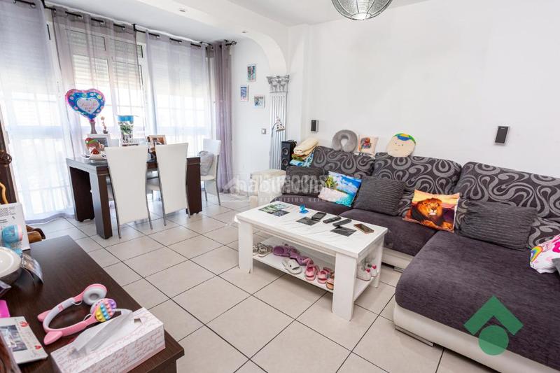 Foto 682737f6-06f7-4b28-9341-ce12a2fb06f2. Piso  en venta en San Bernabé Algeciras