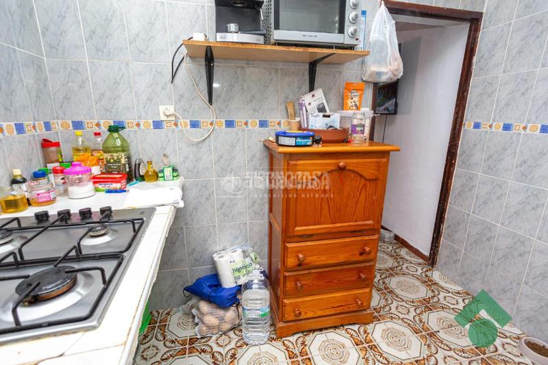 Foto 013fd09f-49f1-44db-a5ee-3b8558d6758a. Casa aparellada a Bajadilla - Fuente Nueva Algeciras