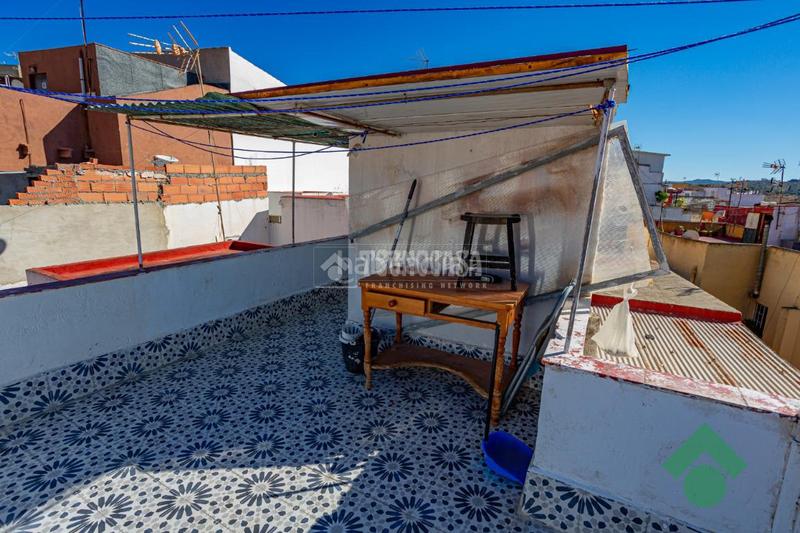 Foto bf7b60e3-c923-4b0d-953e-b88e0dcc0c2e. Casa aparellada a Bajadilla - Fuente Nueva Algeciras