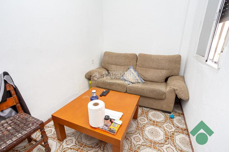 Foto d79622f9-3fe2-44a6-afcb-03a326941e2c. Casa aparellada a Bajadilla - Fuente Nueva Algeciras