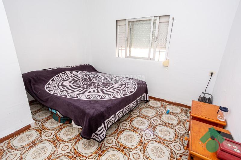 Foto f6524df0-2cd9-4228-b6e7-327f8a3585ab. Casa aparellada a Bajadilla - Fuente Nueva Algeciras
