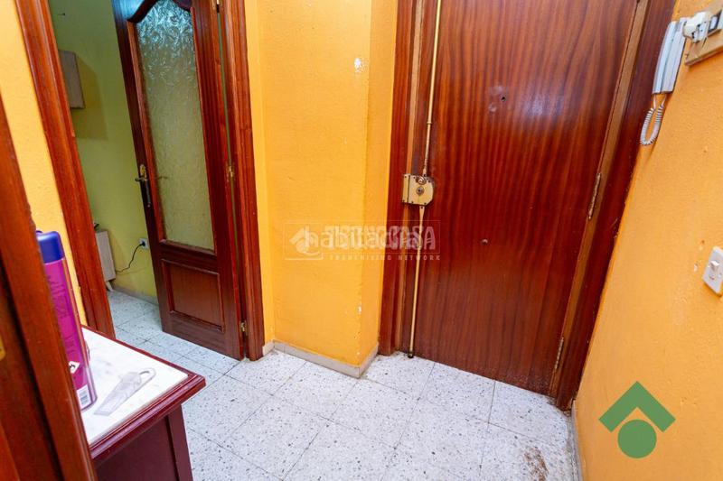 Foto d75d13dd-b7f9-448a-9008-4e46e4db72be. Piso  en venta en San Bernabé Algeciras