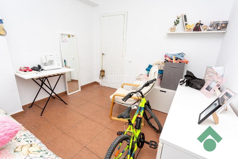 Foto d132f745-6cf7-4246-a541-7bc2376fd6af. Etagenwohnung in San Bernabé Algeciras