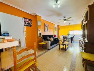 Apartament  Calle mayor. Apartamento a 100 metros de la playa en el centro de la mata, to