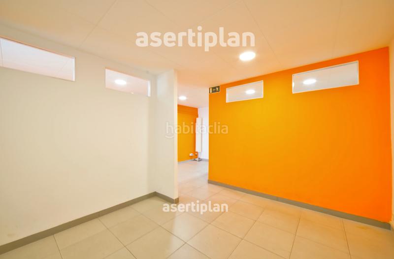 Foto 38f939a3-f6ff-4f5a-bc34-dc24a84ed24d. Alquiler local comercial oficina luminosa en alquiler en el centro – zona ayuntamiento en Mataró