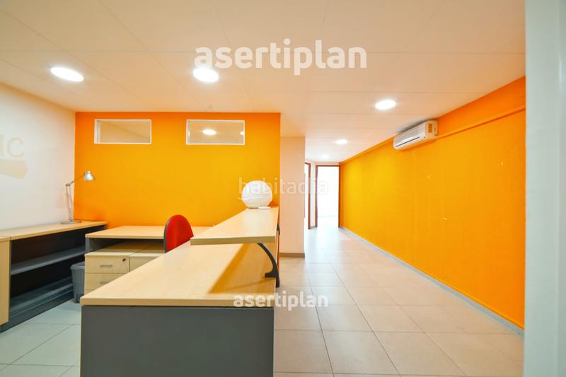 Foto af7b9ab7-1459-4506-b5a4-61bb79894e5c. Lloguer local comercial amb calefacció a Centre Mataró