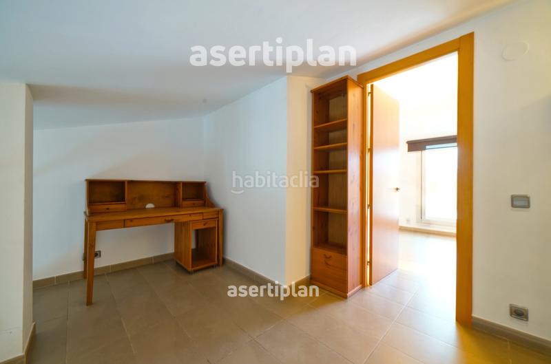 Foto e2fdca25-50d9-4a94-96d9-12bb27a74079. Flat with heating parking in Centre Mataró