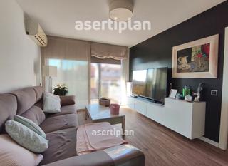 Flat  Carrer milans. Piso reformado y luminoso en el centro de mataró