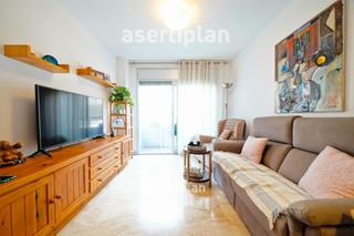 Etagenwohnung  Carrer de josé m. torrijos. Piso con parking y trastero en edificio con ascensor