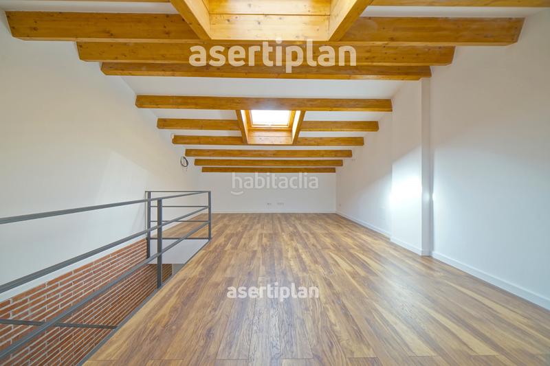 Foto b1543692-2889-4c75-aa20-c1f5c092db11. Alquiler casa gran casa con patio, terraza y estudio en el centro en Mataró