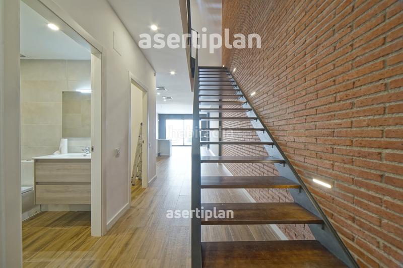 Foto b51f89df-e251-4c8f-a5fc-83e7e325ad08. Alquiler casa gran casa con patio, terraza y estudio en el centro en Mataró