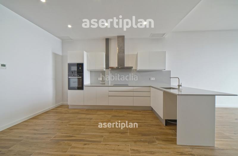 Foto cc02720a-01cf-448e-b389-82aa2e436f56. Alquiler casa gran casa con patio, terraza y estudio en el centro en Mataró