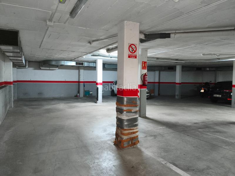 Foto 076878c2-59e7-4fe4-b631-b711ddbedd3f. Alquiler parking moto en calle peatonal. rampa fácil acceso en Mataró