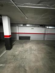 Lloguer Aparcament de moto  Carrer juan sebastián elcano. En calle peatonal. rampa fácil acceso