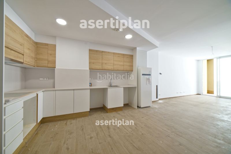 Foto 41e7d952-a709-49d8-b8fe-72f915486270. Piso obra nueva de 4 habitaciones con balcón en Centre Mataró