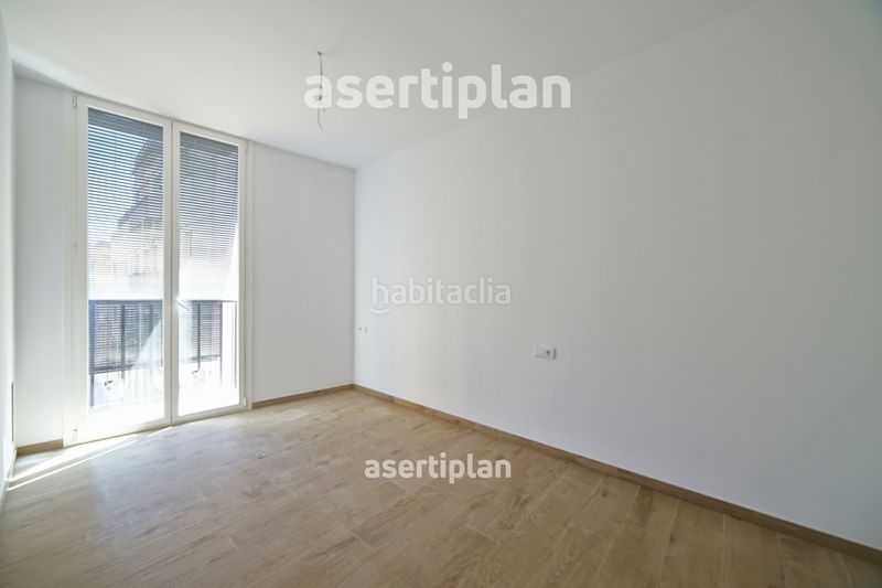 Foto a0c18eed-ae71-482d-af59-61177eaf0a43. Piso obra nueva de 4 habitaciones con balcón en Centre Mataró