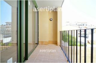 Flat  Carrer sant isidor. Obra nueva de 4 habitaciones con balcón vistas segunda planta
