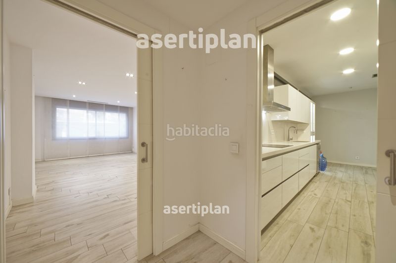 Foto 722de97e-885f-4020-a66a-5290835aad3c. Pis amb calefacció aparcament a Centre Mataró