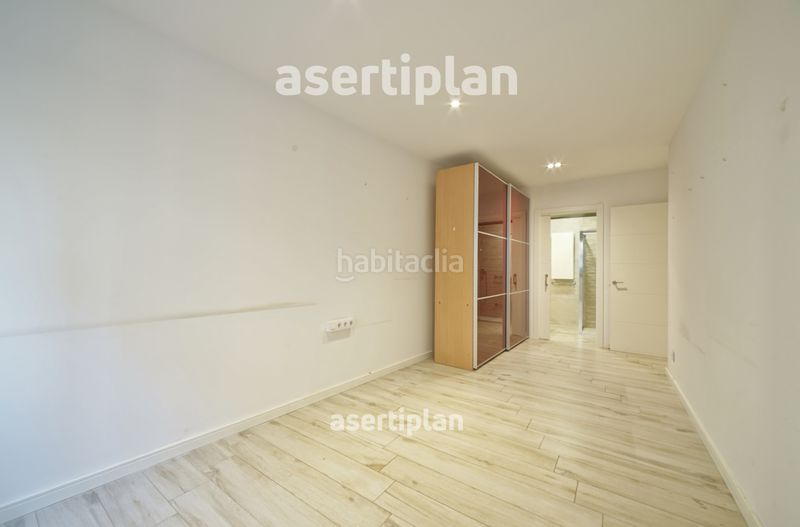 Foto 9088ad59-257c-4bea-adda-e2547ce1dc98. Pis amb calefacció aparcament a Centre Mataró