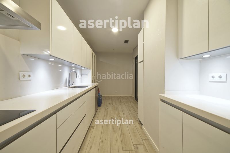 Foto b9f9f34c-08ac-4f59-9250-c505b5a6fdf3. Pis amb calefacció aparcament a Centre Mataró