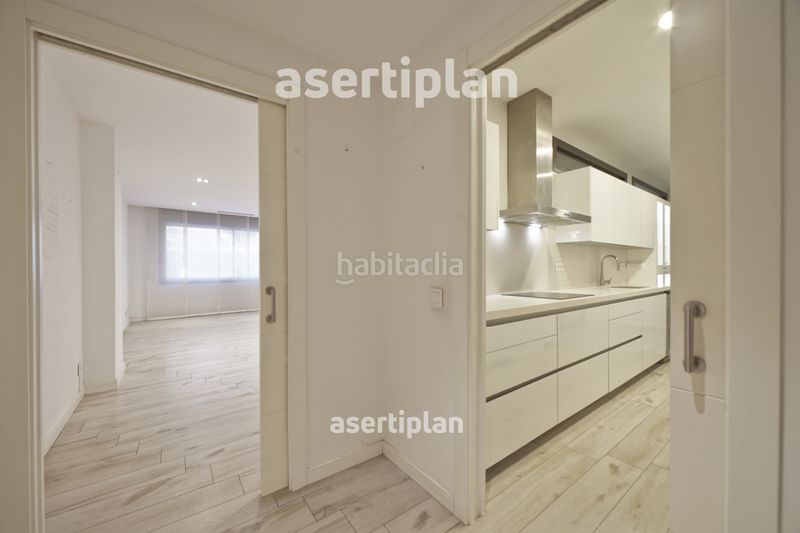 Foto e666d67f-7f59-4011-97c1-2ae6b6ab4af9. Pis amb calefacció aparcament a Centre Mataró