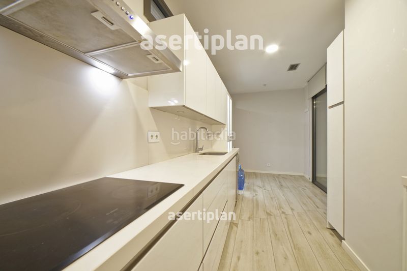 Foto ea0c9eb1-4c51-4fc9-8d8a-3d4e2b6d3a89. Pis amb calefacció aparcament a Centre Mataró