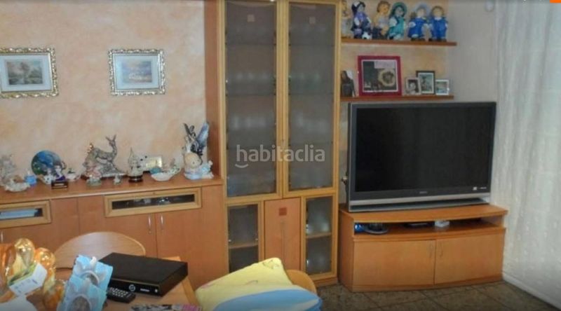 Foto f5e099f2-c4c8-4d99-a178-a87b90f3adc8. Casa amb calefacció a Eixample Mataró
