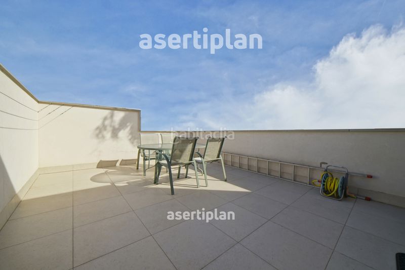 Foto 755830fd-ae35-4a99-82a4-136ba9fb94b0. Casa amb xemeneia calefacció aparcament piscina a Mataró
