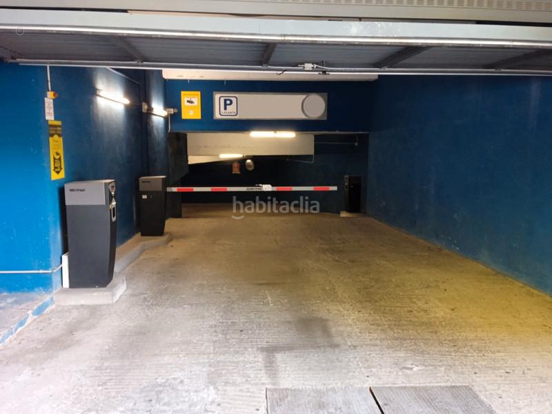 Foto bac99e5d-7e9a-4279-b153-d1dfe1eaa5a4. Parking coche en carrer de la indústria 340 ultima plaza de aparcamiento disponible - c/ industria 340, en Barcelona