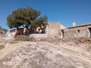 Mas à Cañadas de San Pedro. Casa con terreno en cañadas de san pedro