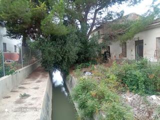 Masía en Zeneta. Casa con terreno en la huerta de alquerías