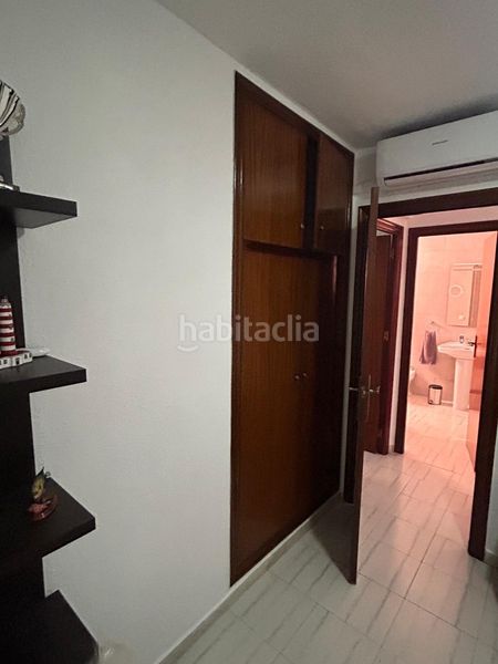 Foto 262a3ac8-9466-49d2-a82c-ba2aadec8f96. Casa aparellada a Avenida Habaneras - Curva de Palangre Torrevieja