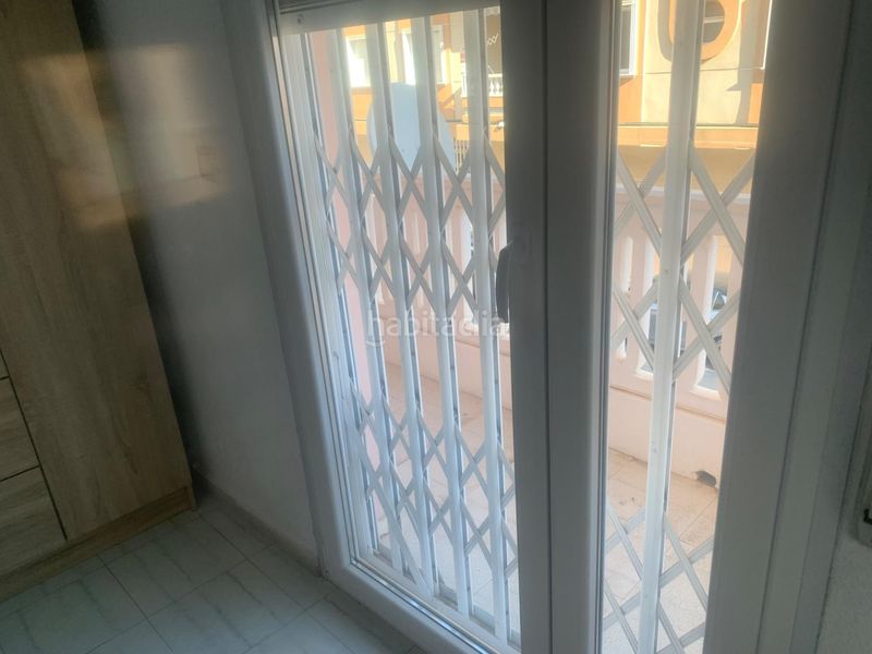 Foto 37826795-8f59-4bdd-b2a4-b18b3cafd85e. Casa aparellada a Avenida Habaneras - Curva de Palangre Torrevieja