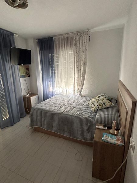 Foto 3d2f32a2-48d0-4c9b-a6c6-fd21f6120674. Casa aparellada a Avenida Habaneras - Curva de Palangre Torrevieja