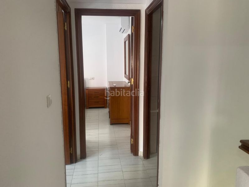 Foto 8cda00c3-8bdf-4394-9151-877a11866924. Casa aparellada a Avenida Habaneras - Curva de Palangre Torrevieja