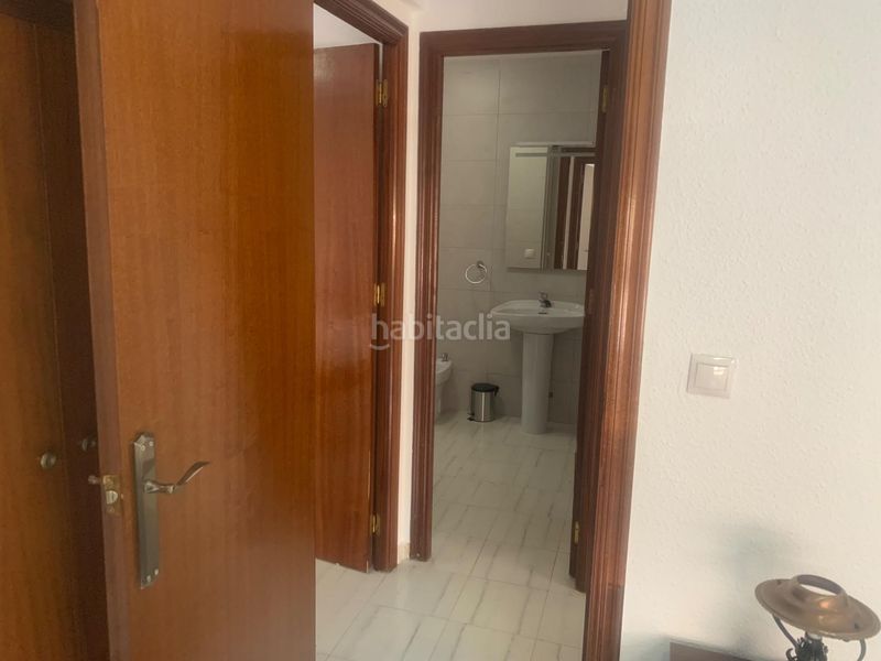 Foto 9fe60b61-701e-4da7-ba14-d37c7c622ccf. Casa aparellada a Avenida Habaneras - Curva de Palangre Torrevieja