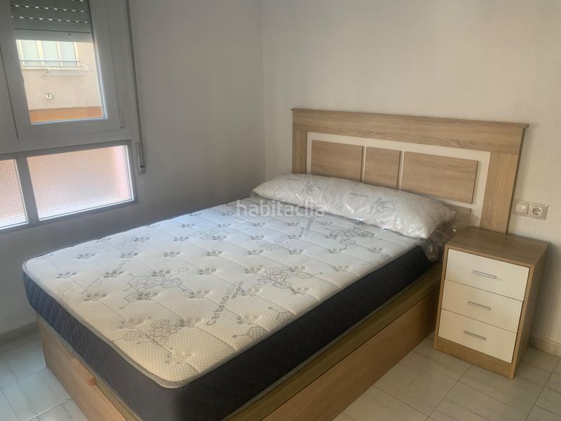 Foto a42604c9-aa9f-4a37-9d78-815644e6ad18. Casa aparellada a Avenida Habaneras - Curva de Palangre Torrevieja