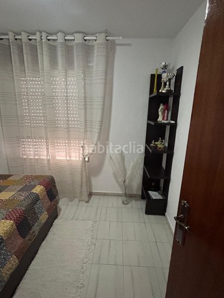 Foto a881ca20-772b-42c1-a7a9-ff4e1a2f2c94. Casa aparellada a Avenida Habaneras - Curva de Palangre Torrevieja