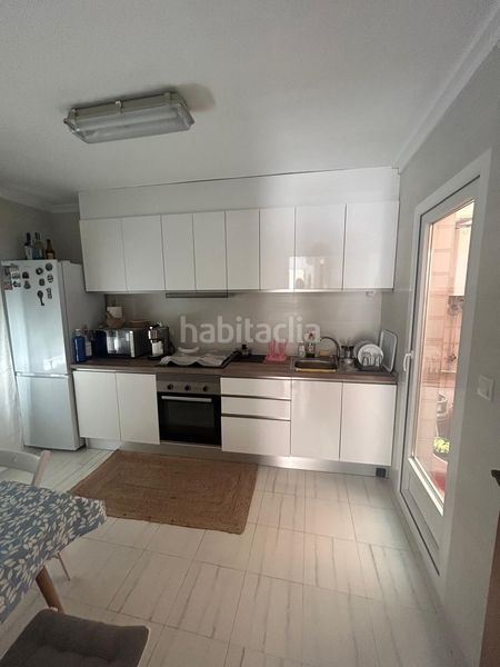 Foto f1e9b096-78a4-4a32-9d90-cfff869807e2. Casa aparellada a Avenida Habaneras - Curva de Palangre Torrevieja