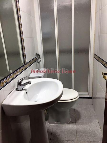 Foto d61a4254-daa1-41c6-b4be-25634c649b38. Alquiler piso  en Carranque - Haza Cuevas Málaga