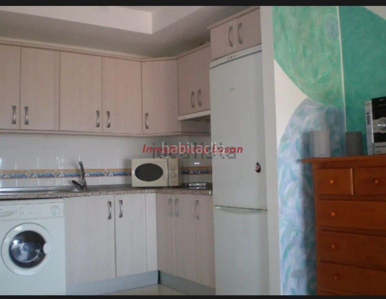 Foto b6248beb-08f2-4e69-a118-85e04aa9891c. Lloguer pis amb piscina a Benajarafe