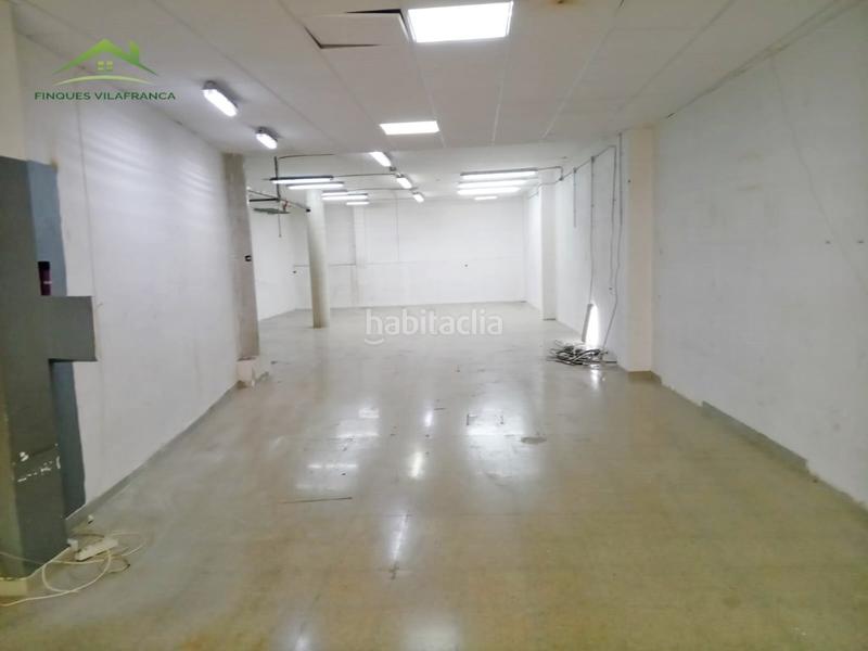 Foto a737ab00-d192-419b-adc7-004453ed194a. Alquiler local comercial oportunidad! local comercial en el barrio Poble Nou . en Vilafranca del Penedès